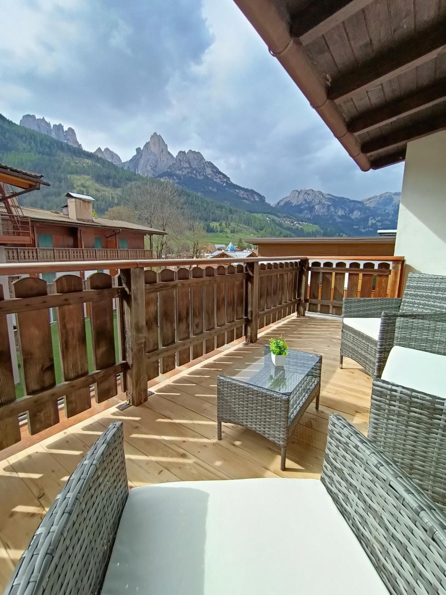 Casa Paola Apartman Pozza di Fassa Kültér fotó