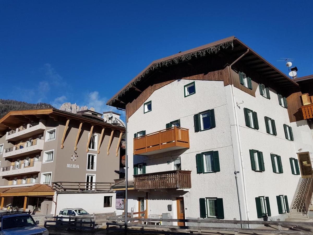 Casa Paola Apartman Pozza di Fassa Kültér fotó